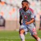 Sipho Mbule en action avec Orlando Pirates lors de la saison 2025/2026
