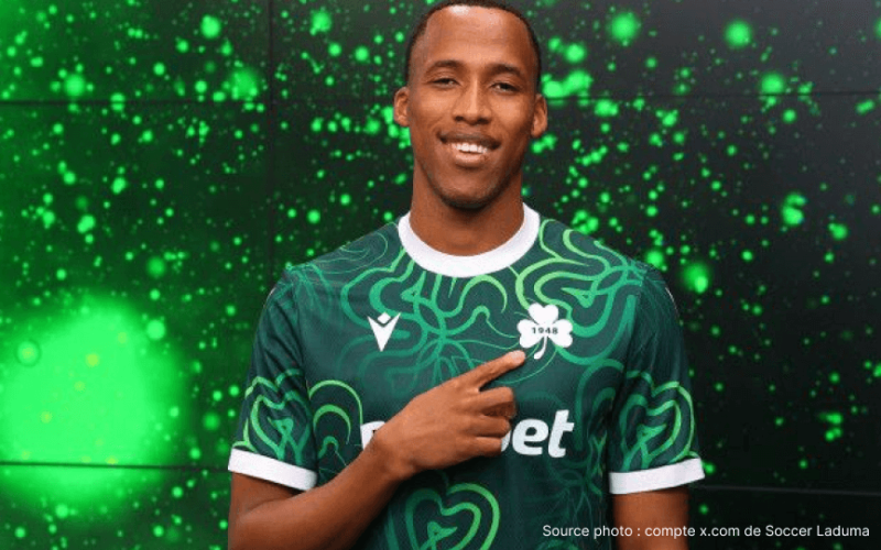 Mihlali Mayambela ailier Afrique du Sud 24 ans Omonia Nicosie Chypre Kaizer Chiefs débuts blessure