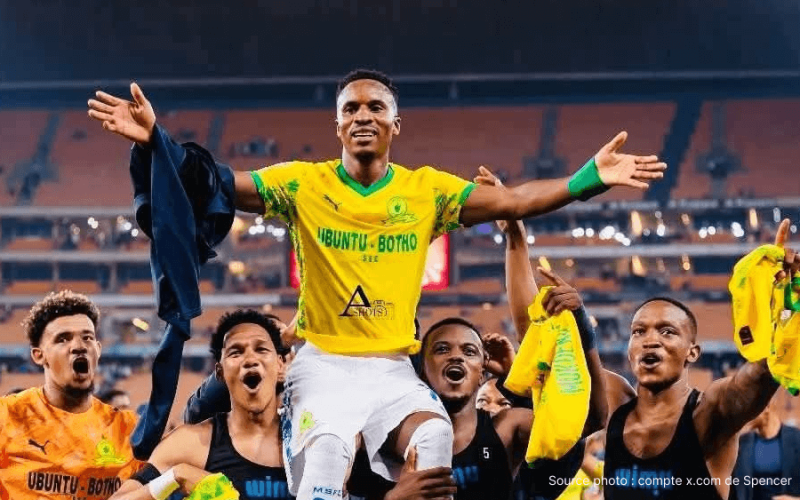 Themba Zwane milieu Mamelodi Sundowns Premier Soccer League Afrique