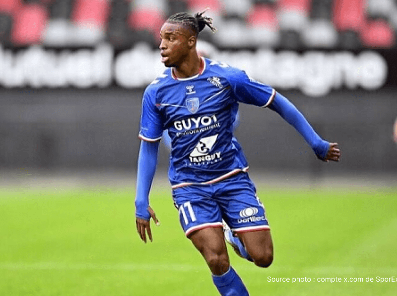 Le footballeur centrafricain Axel Urie signe au Radnik Surdulica