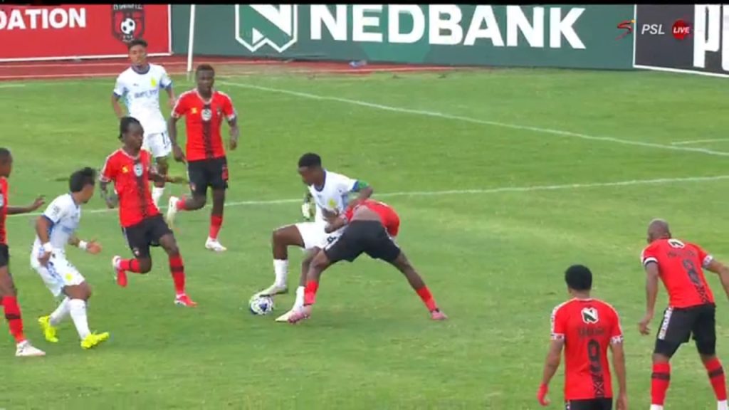 Themba Zwane milieu Mamelodi Sundowns Premier Soccer League Afrique du Sud