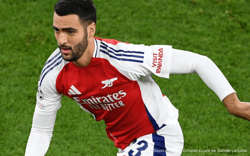 Viktor Gyökeres attaquant Suède 27 ans Arsenal célébration masque mains Bane Batman Emirates Stadium