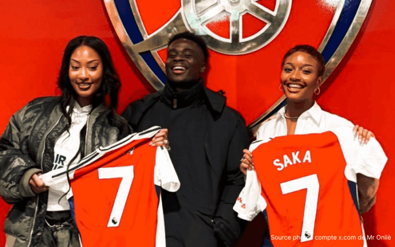 Bukayo Saka et la star nigériane Tems ont été filmés à Abbey Road Studios. Arsenal a teasé : « Landing soon ». Football et Afrobeats, le crossover culturel qui passionne l'Afrique.
