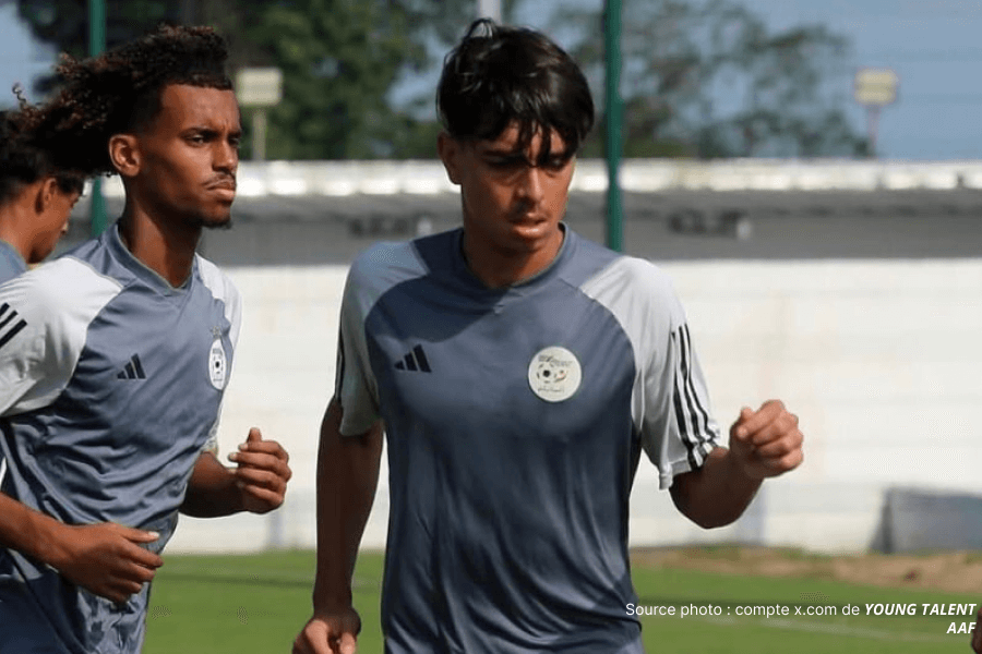 Oussama Benkou : « Mon objectif est de m'imposer dans l'équipe première de Saint-Étienne »