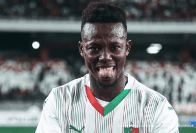 MC Alger réclame 2,5 M€ pour Zougrana : Al Ahly face au mur