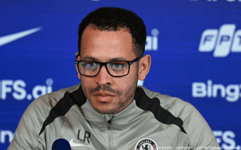 Chelsea humilié 3-0 par City : Rosenior sous le feu de Stamford Bridge