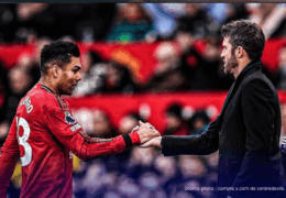 Casemiro en action sous le maillot de Manchester United lors d'un match de Premier League 2025-2026