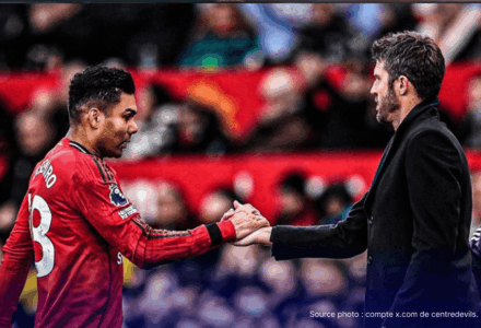 Casemiro en action sous le maillot de Manchester United lors d'un match de Premier League 2025-2026