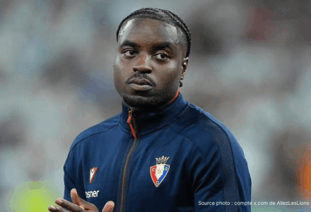 Enzo Boyomo international camerounais lors d'un match avec la sélection du Cameroun