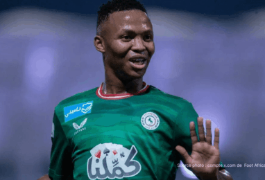 Mohau Nkota ailier sud-africain Al-Ettifaq blessé genou gauche absent liste Bafana Mondial 2026
