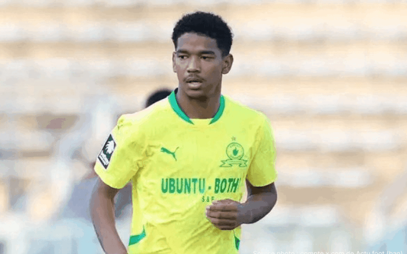 Jayden Adams milieu de Mamelodi Sundowns avant la finale CAF Champions League contre l'AS FAR mai 2026