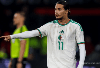 Anis Hadj Moussa ailier algérien Feyenoord ciblé par Borussia Dortmund mercato été 2026