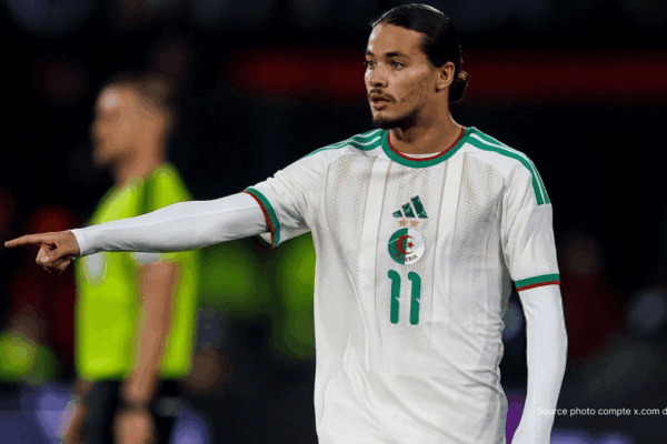 Anis Hadj Moussa ailier algérien Feyenoord ciblé par Borussia Dortmund mercato été 2026