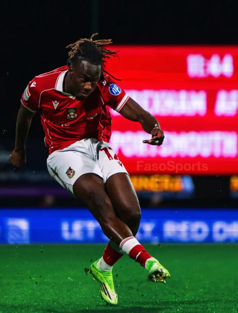 Issa Kaboré latéral droit Wrexham AFC Championship Burkina Faso
