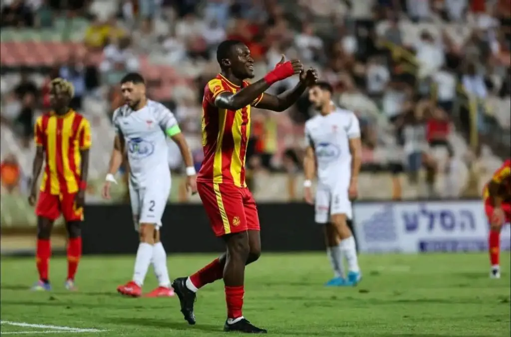 Jean Florent Batoum attaquant camerounais présentation KS Cracovia Pologne