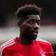 Manchester United vise Sangaré : l'Ivoirien de Forest en successeur de Casemiro