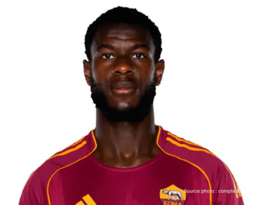 Evan Ndicka revient dans les petits papiers du FC Barcelone