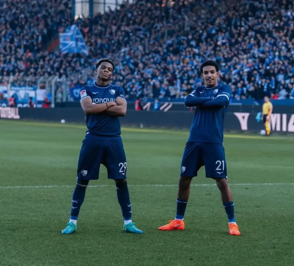 Francis Onyeka milieu de terrain Bayer Leverkusen Bundesliga Allemagne