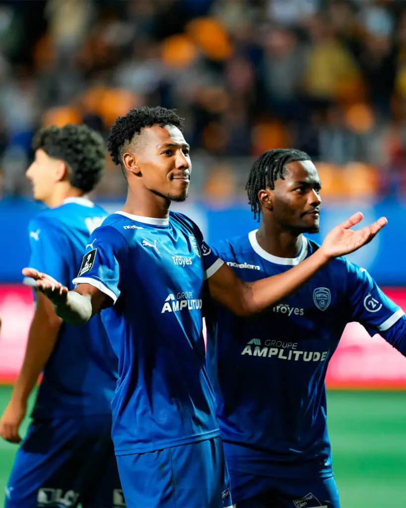 Tawfik Bentayeb attaquant ESTAC Troyes Ligue 2 France