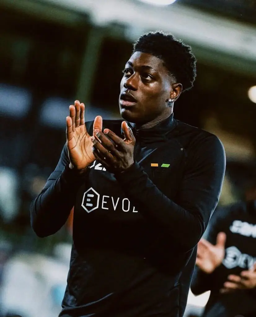 Doumbia célébrant un but sous le maillot du Venezia Stadio Pier Luigi Penzo