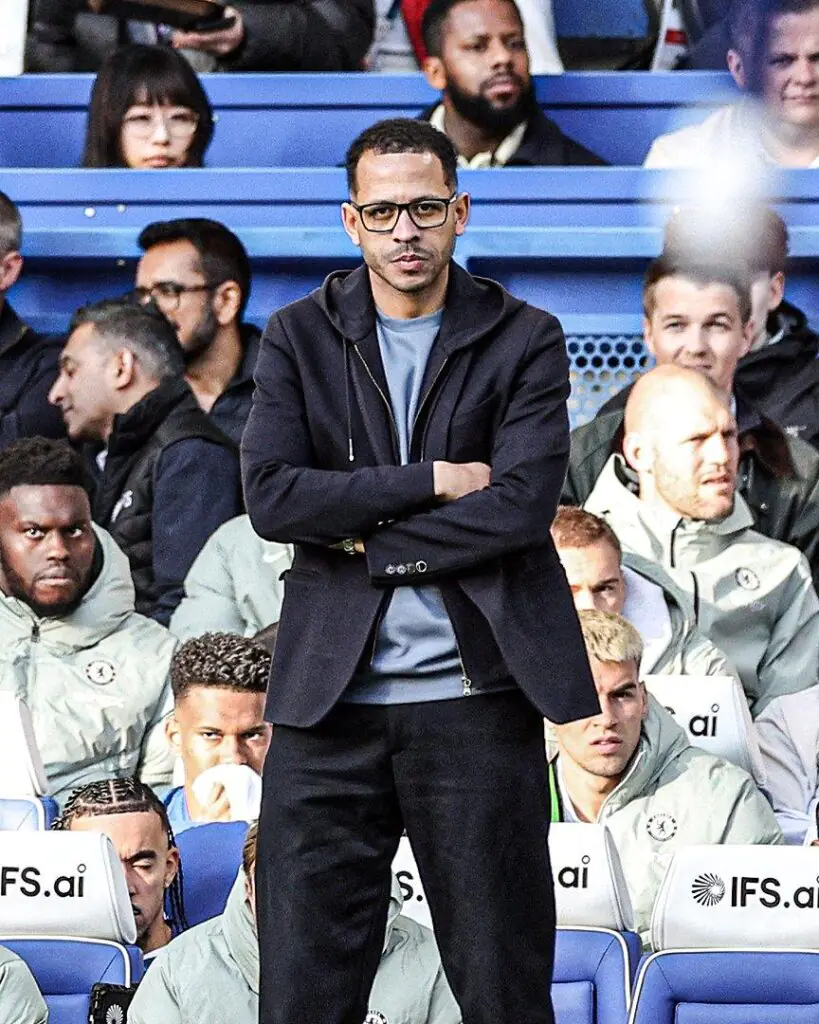 Jeremy Doku Manchester City célébrant son but à Stamford Bridge avril 2026