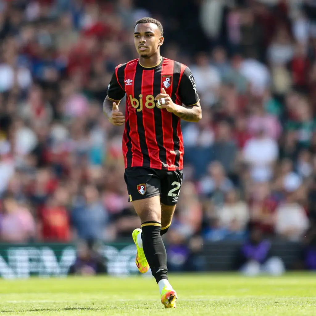 Eli Junior Kroupi attaquant franco-ivoirien de Bournemouth dans le viseur du Paris Saint-Germain — mercato été 2026 Premier League