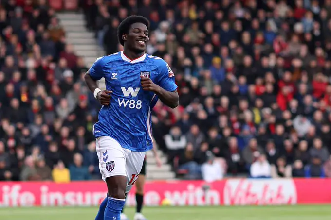 Eliezer Mayenda attaquant Sunderland AFC 20 ans né Saragosse 1,80m valorisé 16 millions euros 2026