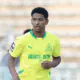 Jayden Adams milieu de Mamelodi Sundowns avant la finale CAF Champions League contre l'AS FAR mai 2026