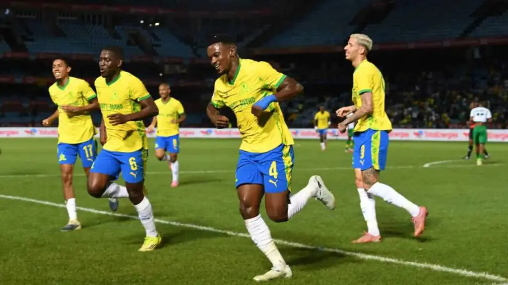 Teboho Mokoena Sundowns sous le maillot des Brazilians lors d'un match de Betway Premiership 2025/26 — milieu international des Bafana 