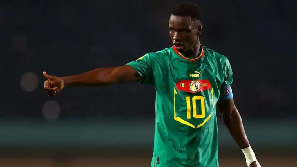Amara Diouf ailier sénégalais Génération Foot, transfert Fenerbahçe officiel juin 2026