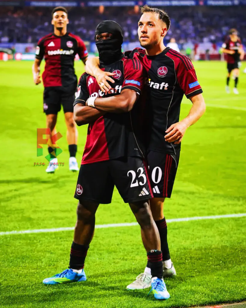 Mohamed Ali Zoma attaquant Nürnberg 22 ans né Merate origines burkinabè 14 buts 2025/26 Ligue 1 2026